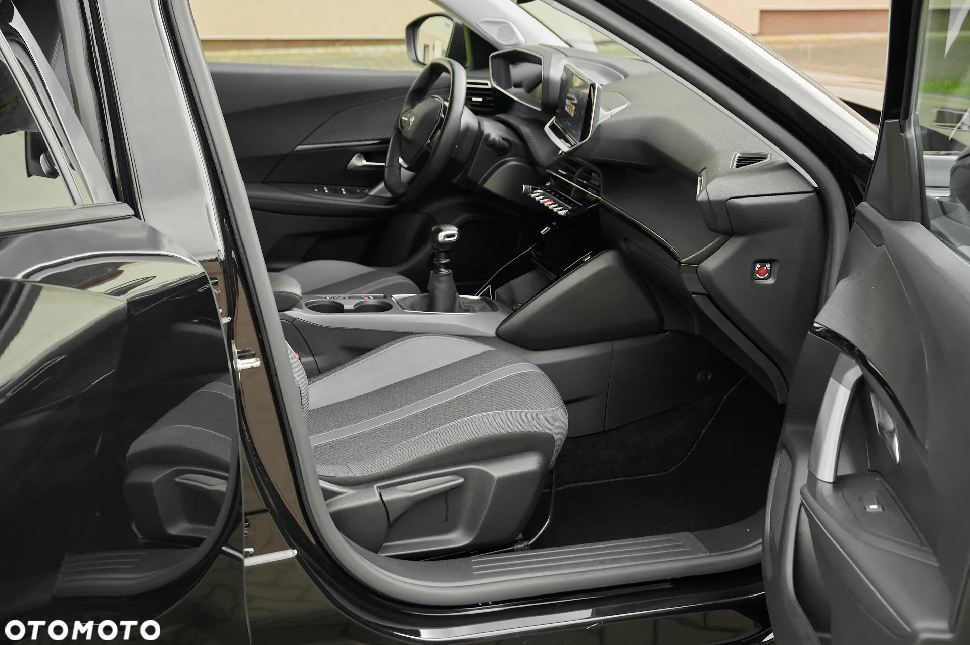 Peugeot 2008 1.5 BlueHDi Allure - 22