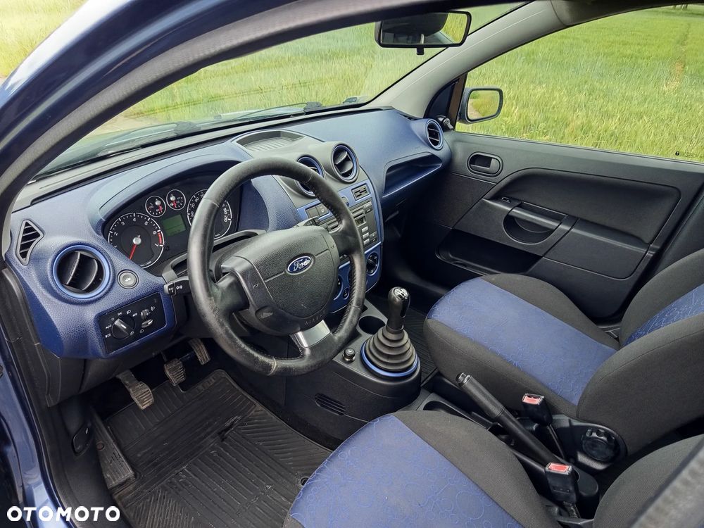 Ford Fiesta 1.3 Ambiente - 7