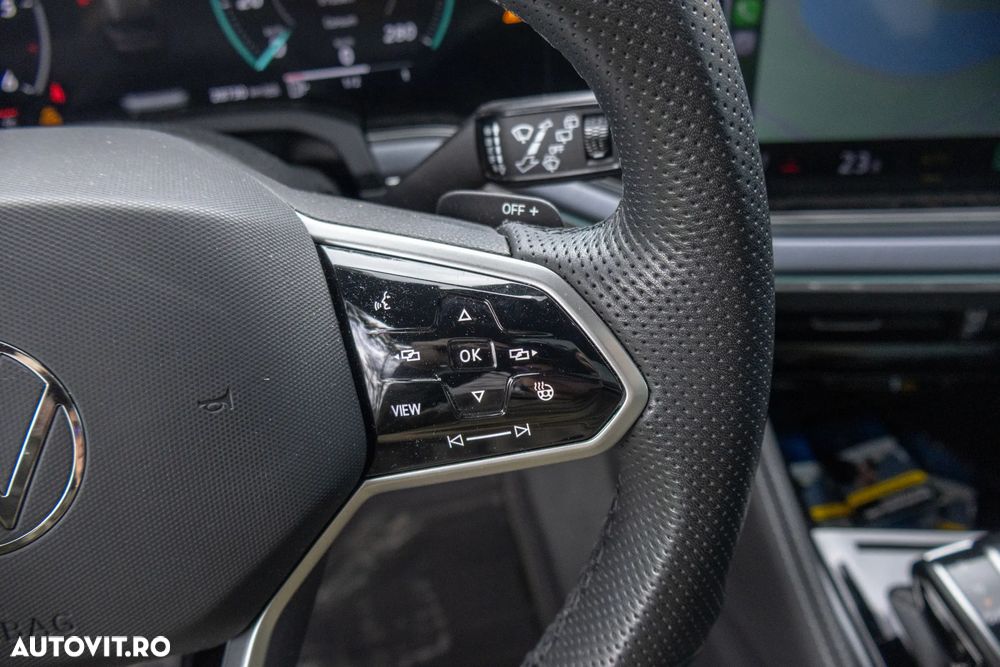 Volkswagen Touareg V6 TDI 4MOTION R-Line - 10