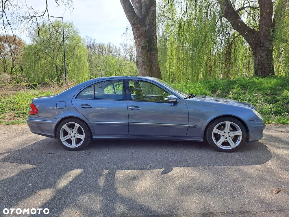 Mercedes-Benz Klasa E 320 CDI 4-Matic Elegance - 3