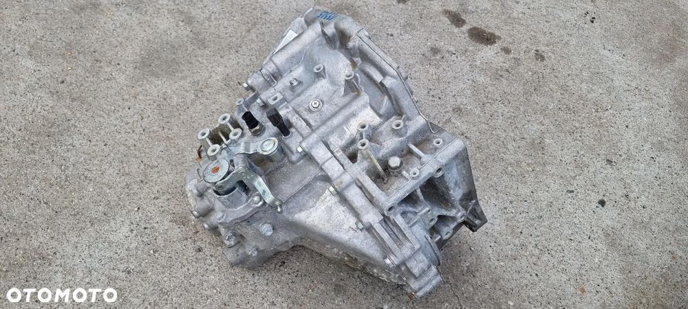 Skrzynia biegów SUZUKI 2.0 DDIS 4X4 ZL2 - 1