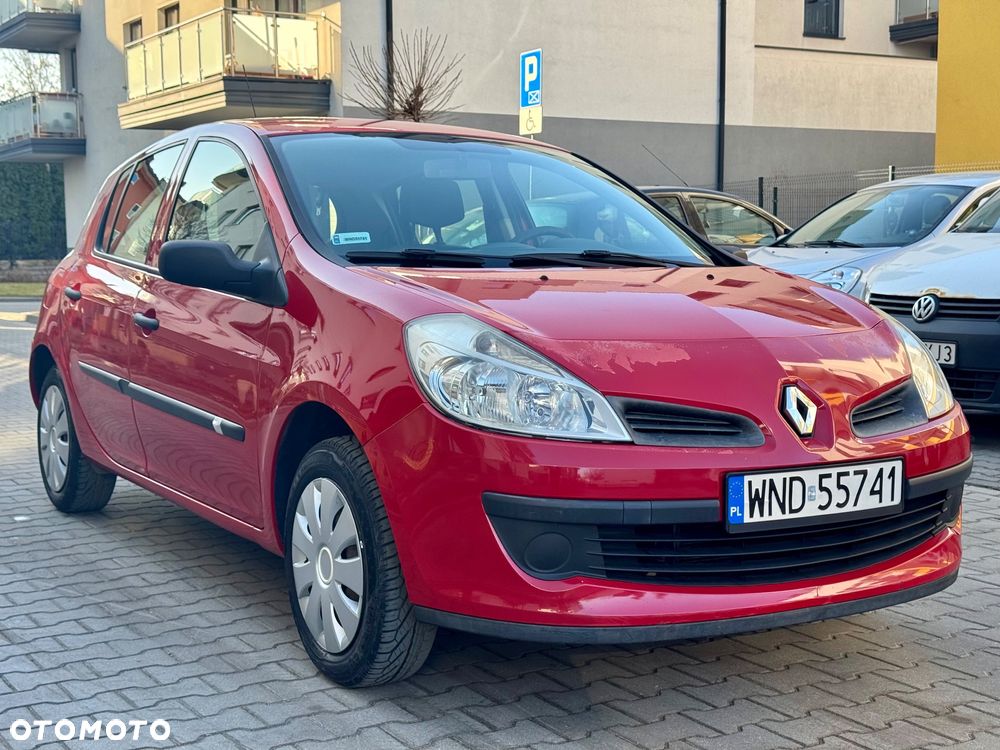 Renault Clio - 2