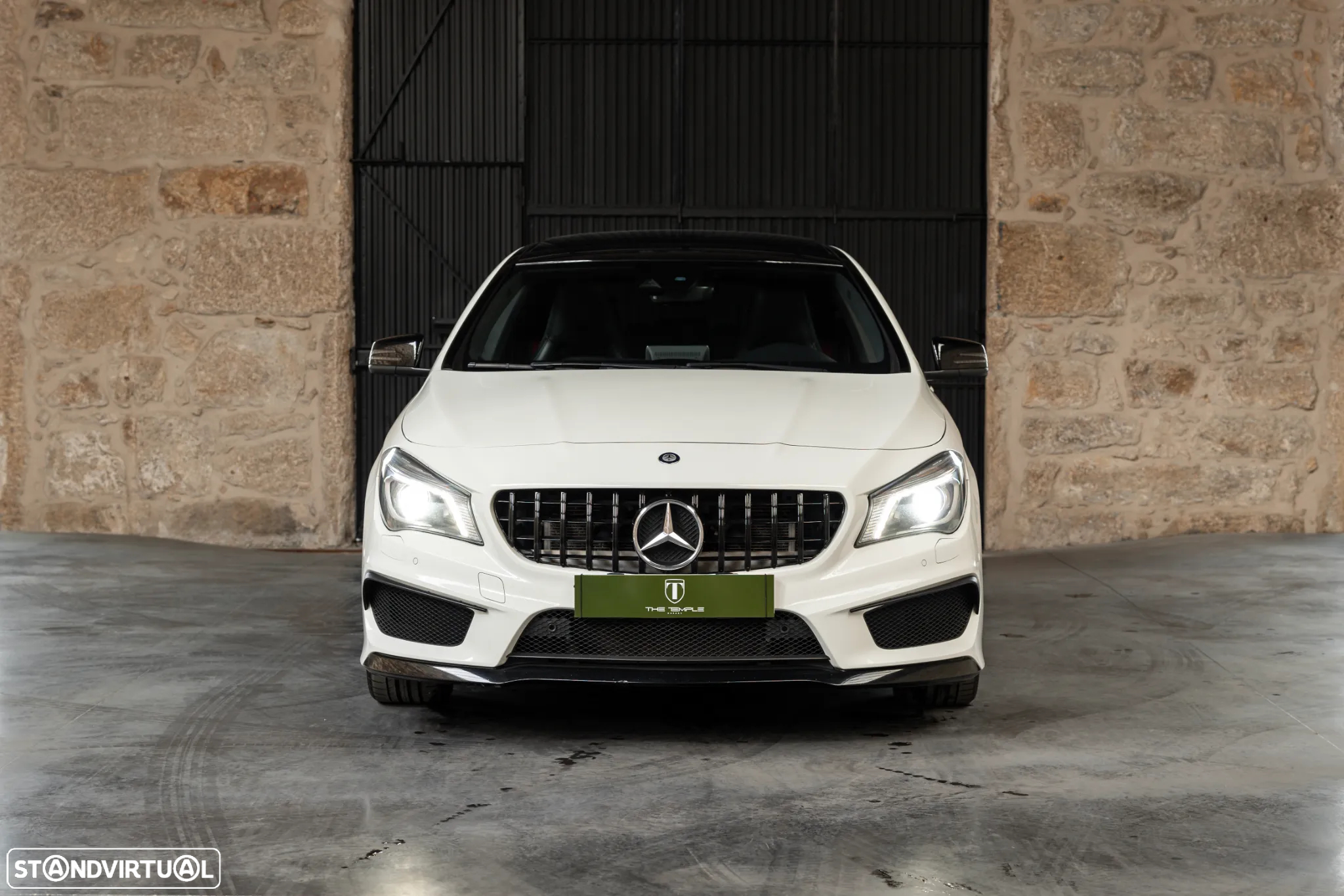 Mercedes-Benz CLA 45 AMG - 4