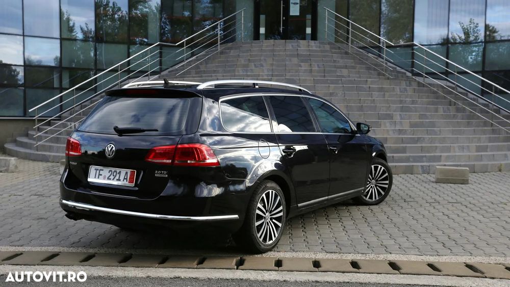 Volkswagen Passat Variant 2.0 TDI BlueMotion Technology DSG Highline - 14