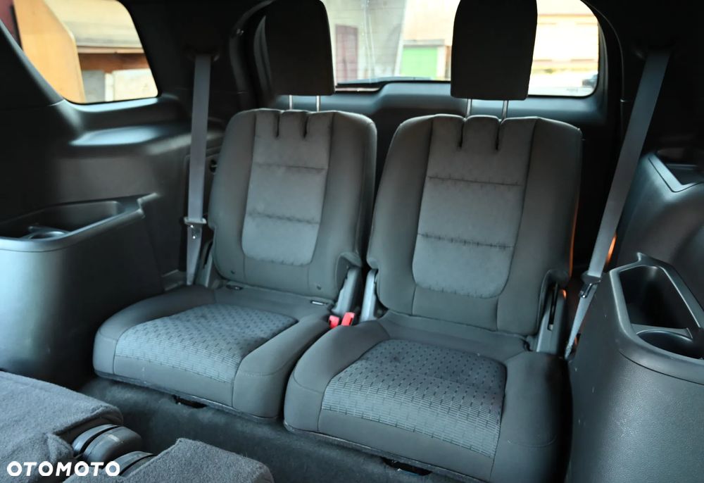 Ford Explorer - 33