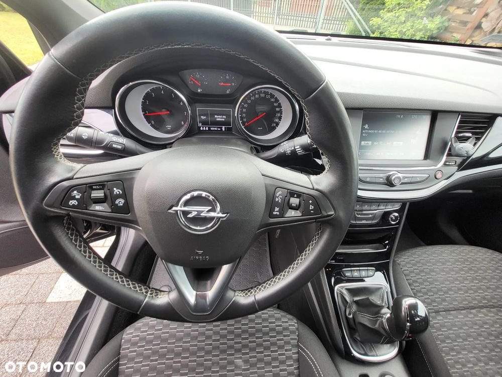 Opel Astra 1.4 T Dynamic S&S - 15