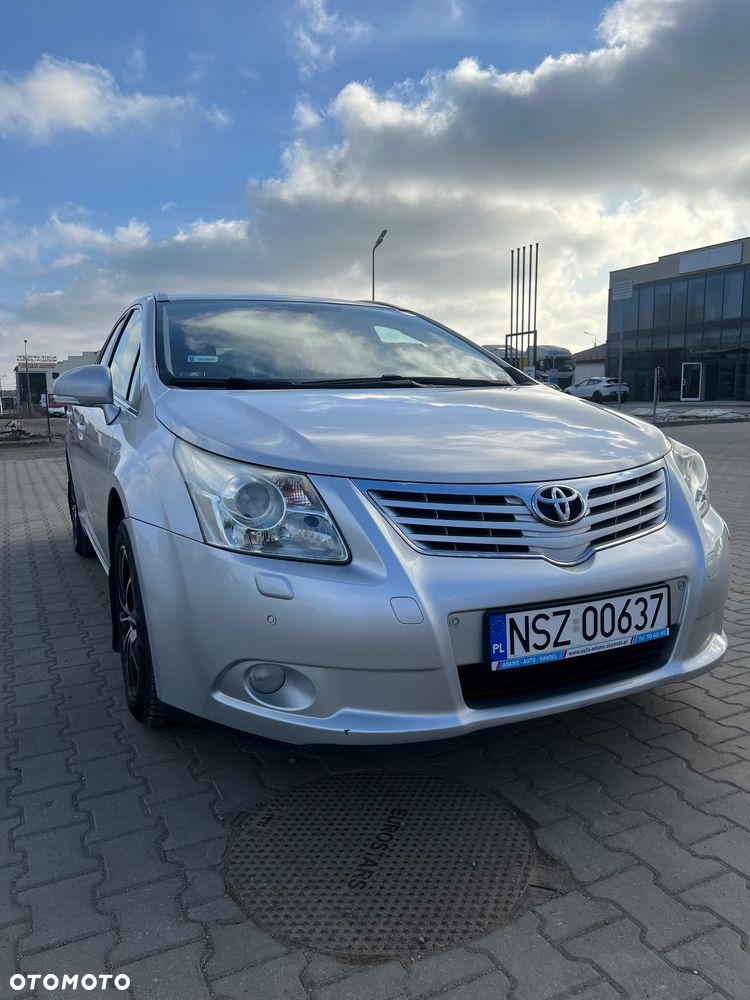 Toyota Avensis 2.0 D-4D - 1