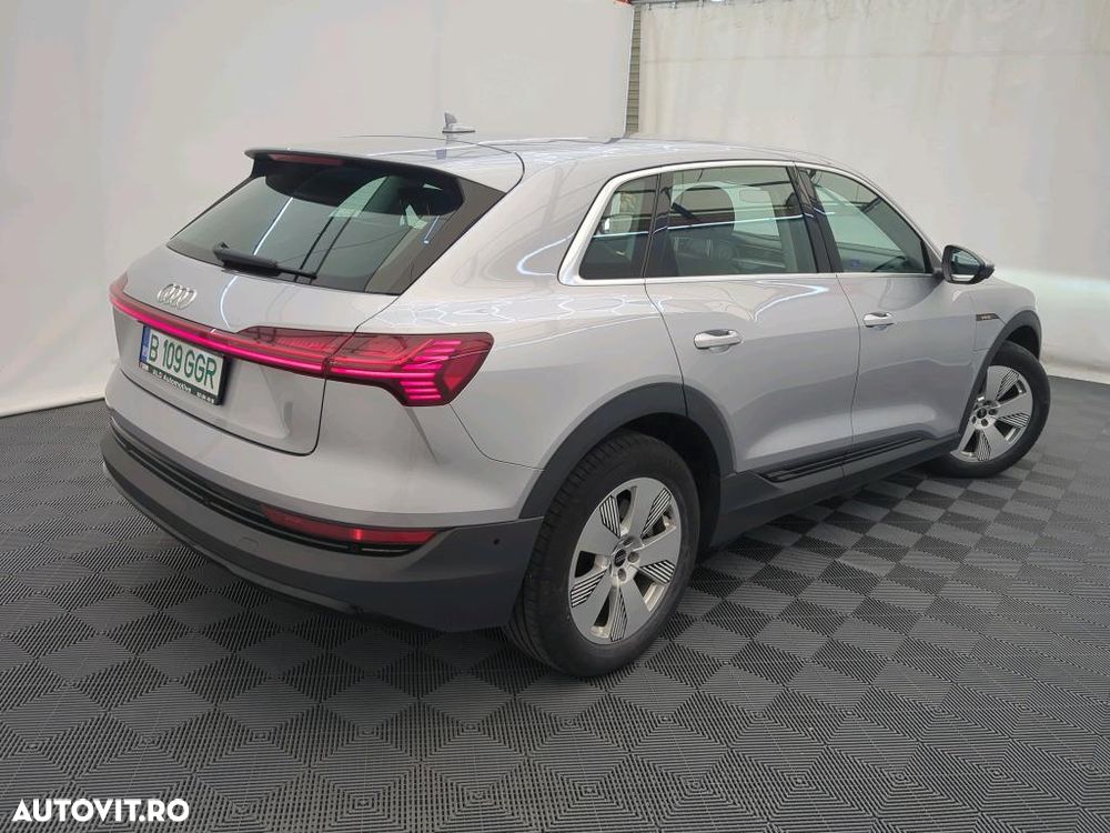 Audi e-tron 50 quattro Basic - 2
