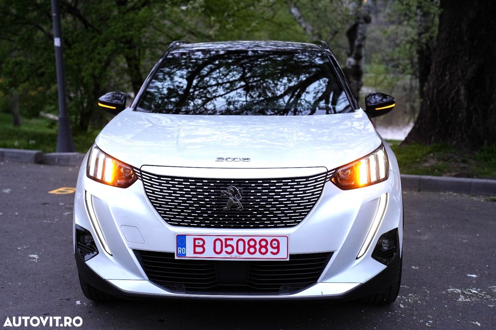 Peugeot 2008 e-2008 50 kWh GT - 1