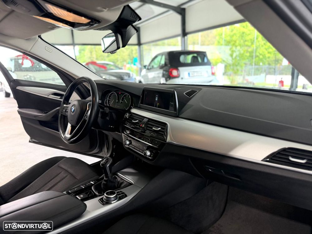BMW 520 d Line Luxury - 23