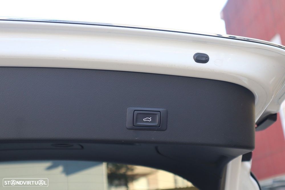 Audi A6 Allroad 3.0 TDi quattro S tronic - 12