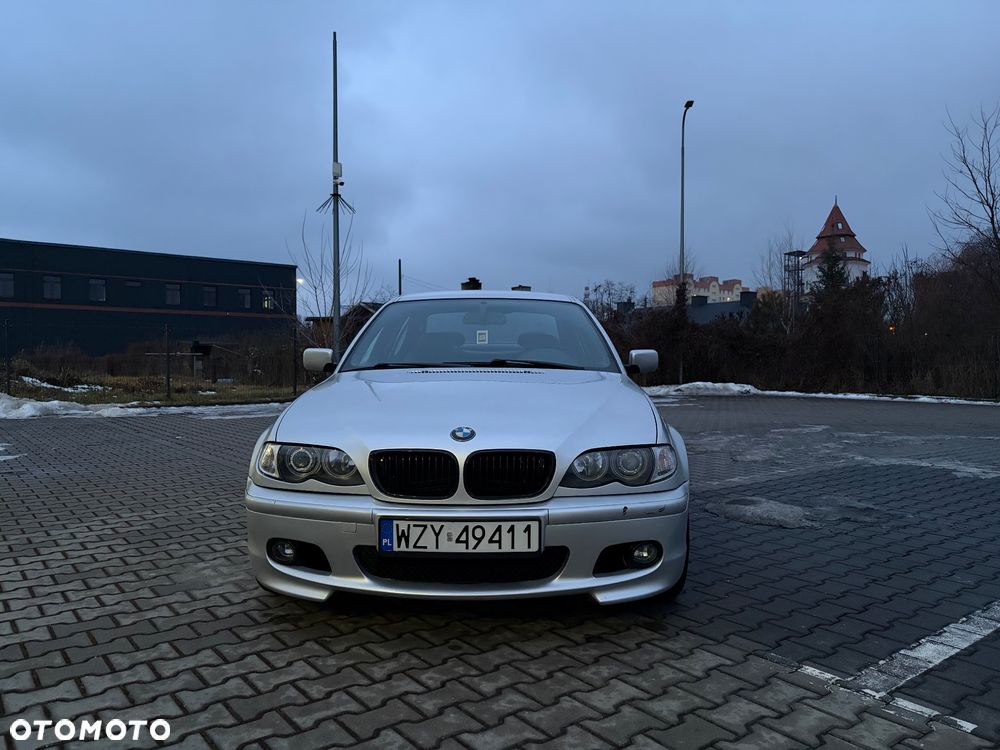 BMW Seria 3 325i Edition Sport - 2