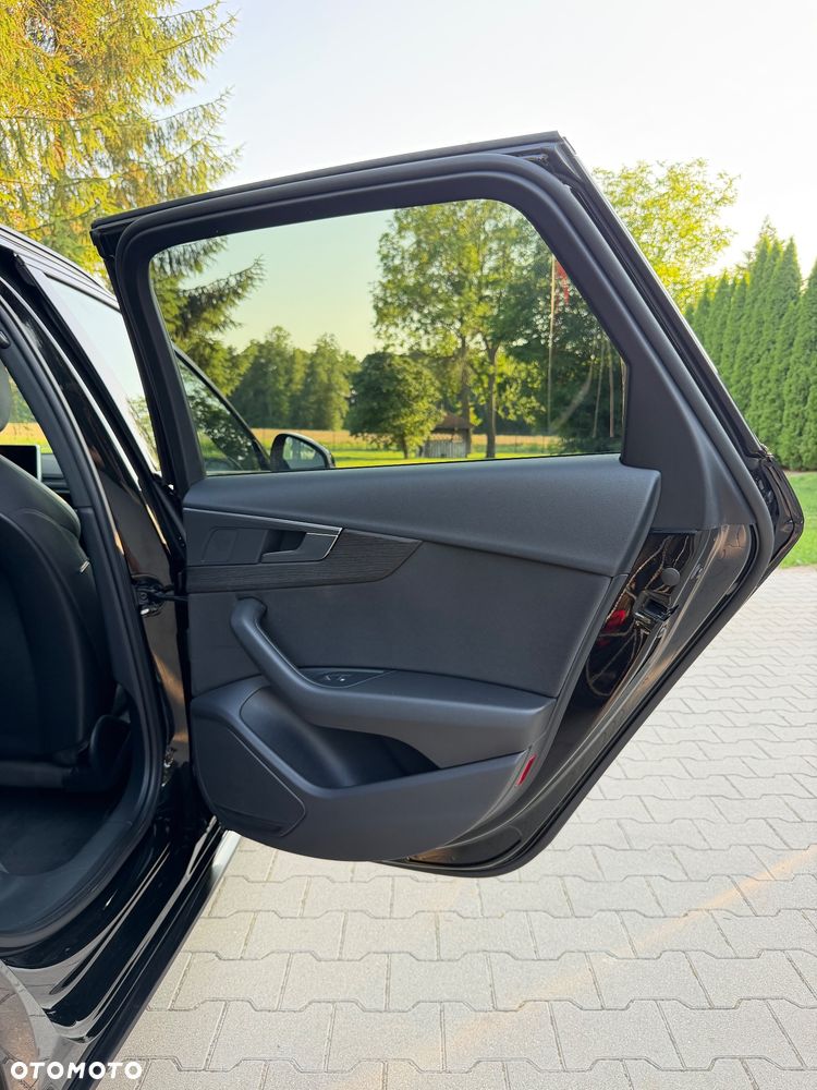 Audi A4 Avant 40 TDI Quattro S Line S tronic - 28