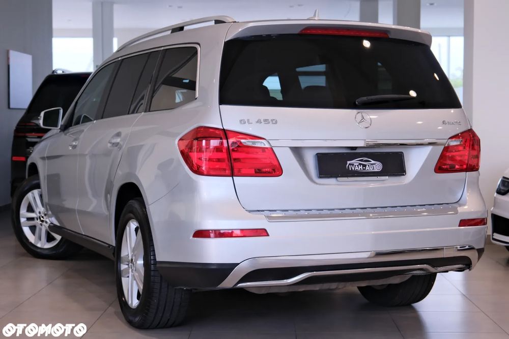 Mercedes-Benz GL - 12