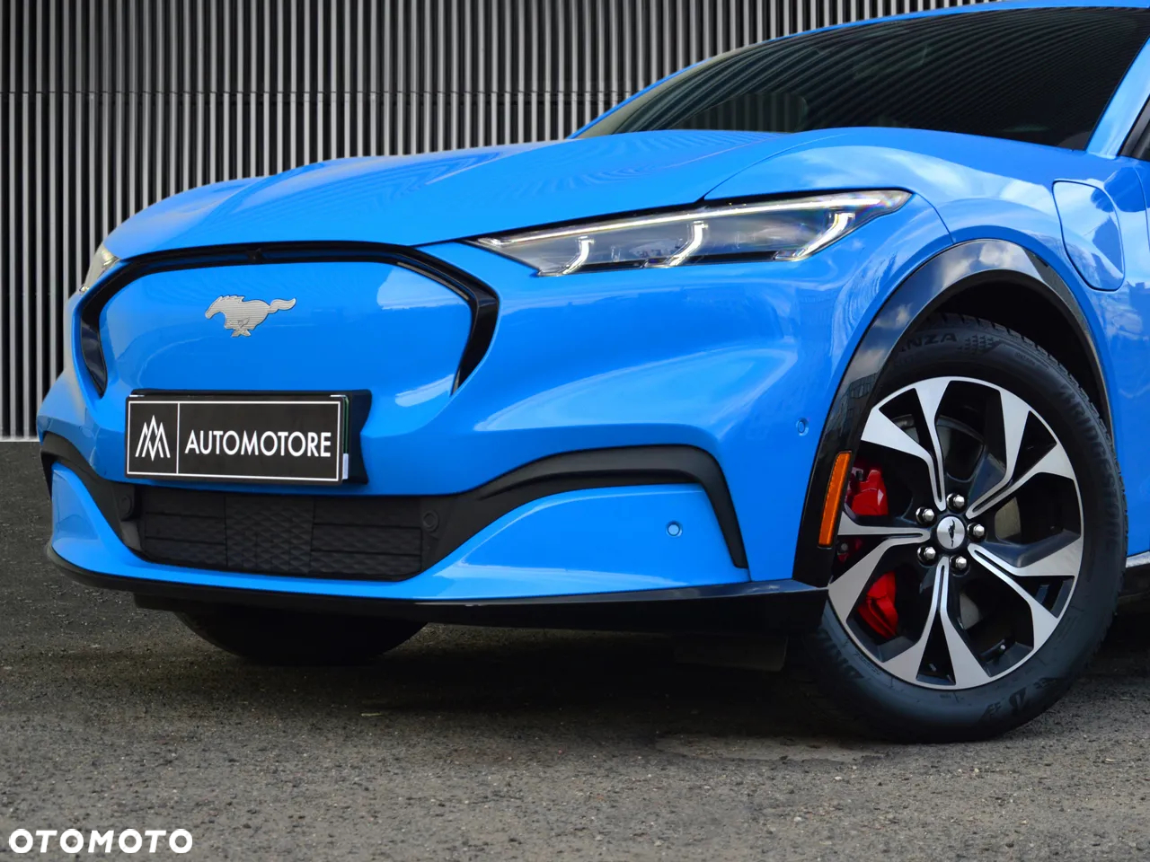 Ford Mustang Mach-E 91 kWh AWD Premium - 2