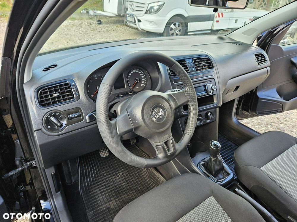Volkswagen Polo - 8