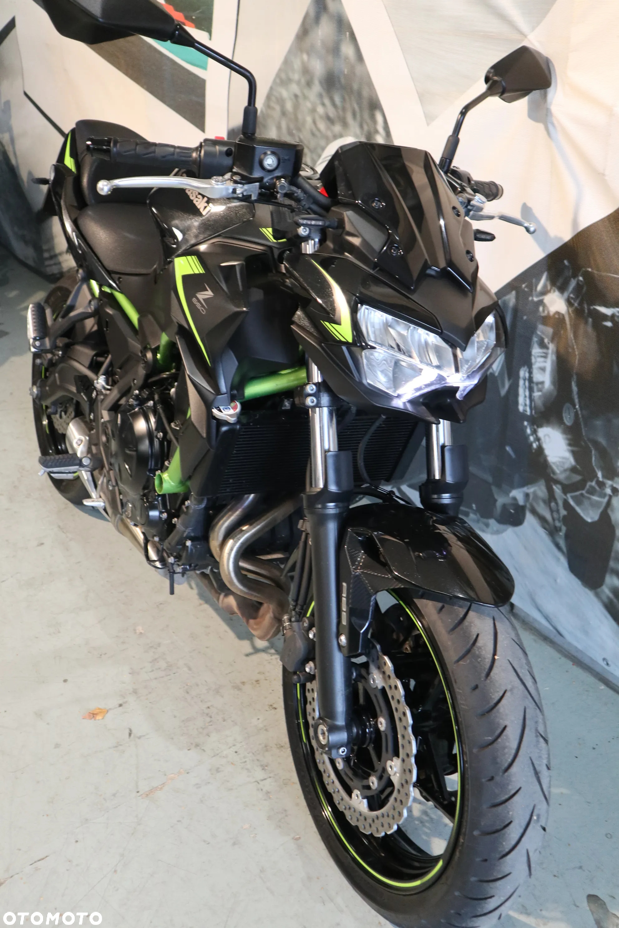 Kawasaki Z 650 - 15