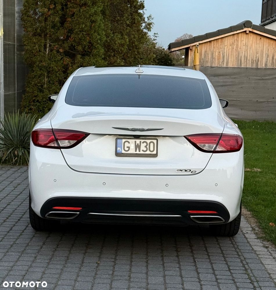 Chrysler 200 - 6