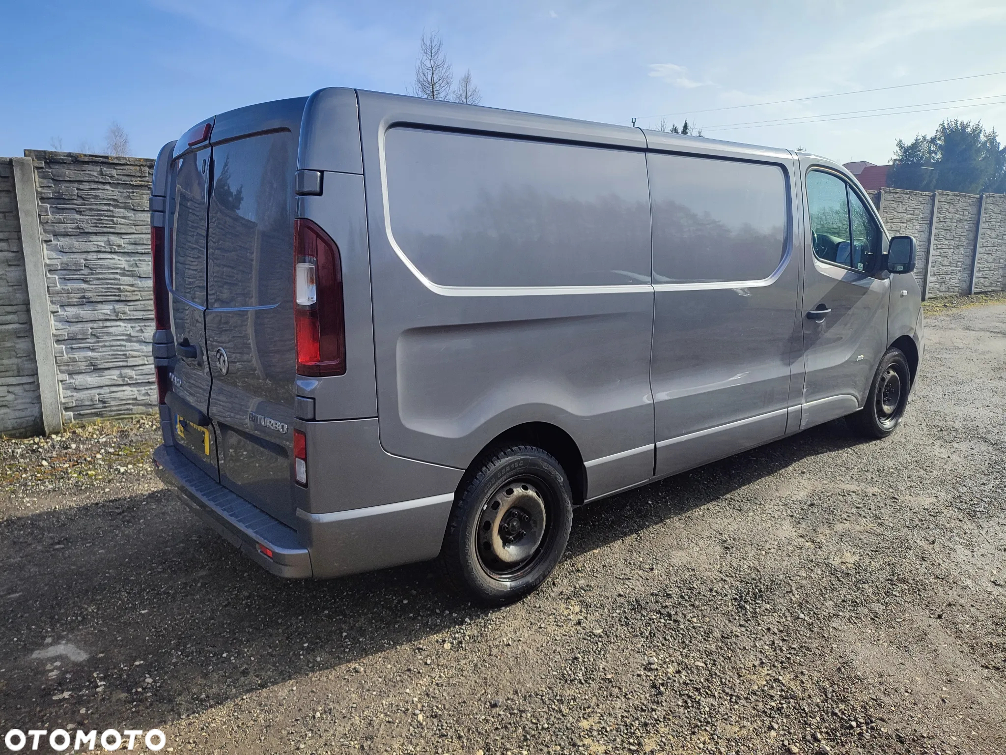 Opel vivaro - 8