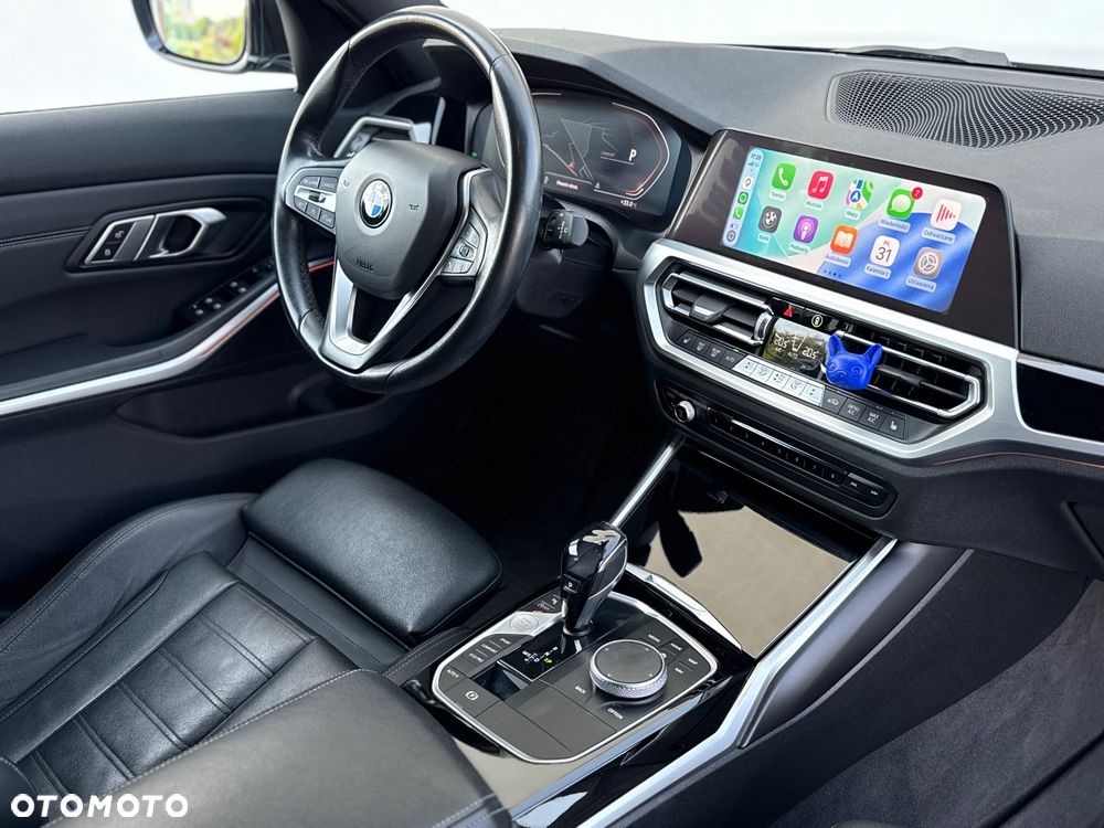 BMW Seria 3 320d Edition Luxury Line Purity - 31