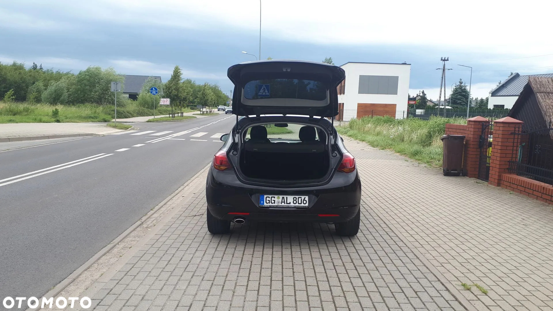 Opel Astra 1.6 Turbo Sport - 9