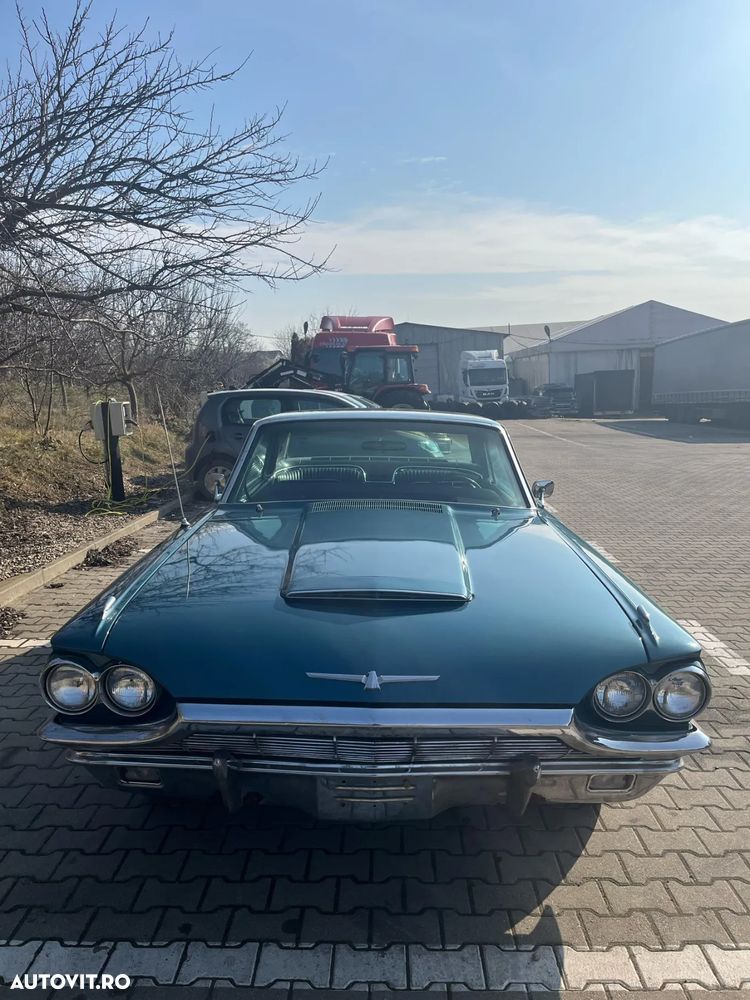 Ford Thunderbird - 4
