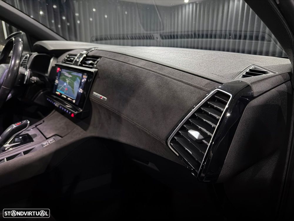 DS DS7 Crossback 1.5 BlueHDi Performance Line EAT8 - 32