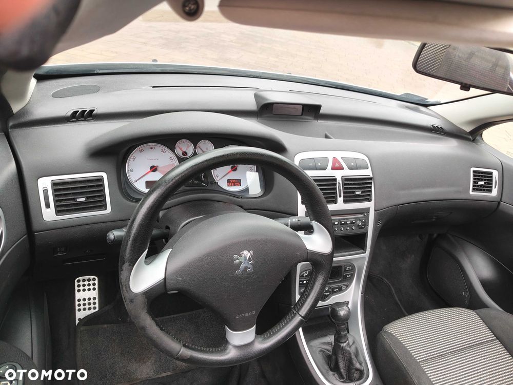 Peugeot 307 CC - 2