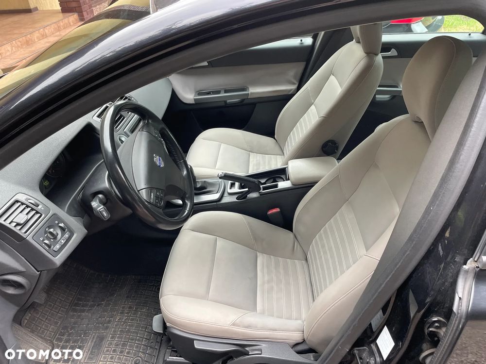Volvo S40 1.6D DPF Momentum - 8