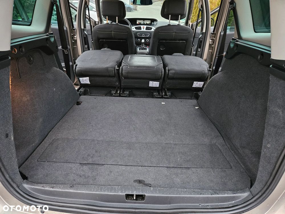 Renault Grand Scenic 1.6 16V 110 Dynamique - 26