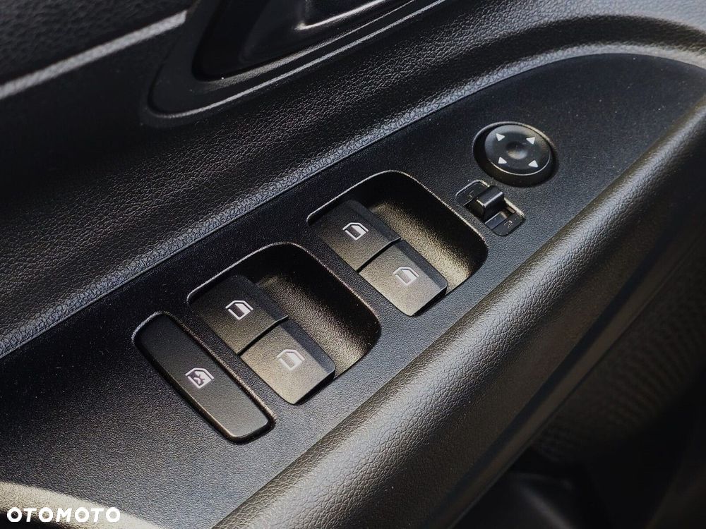 Hyundai i20 1.2 Pure - 19