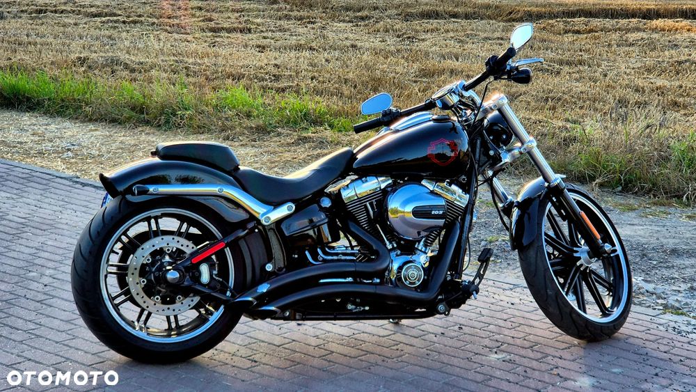 Harley-Davidson FXSB Breakout - 10