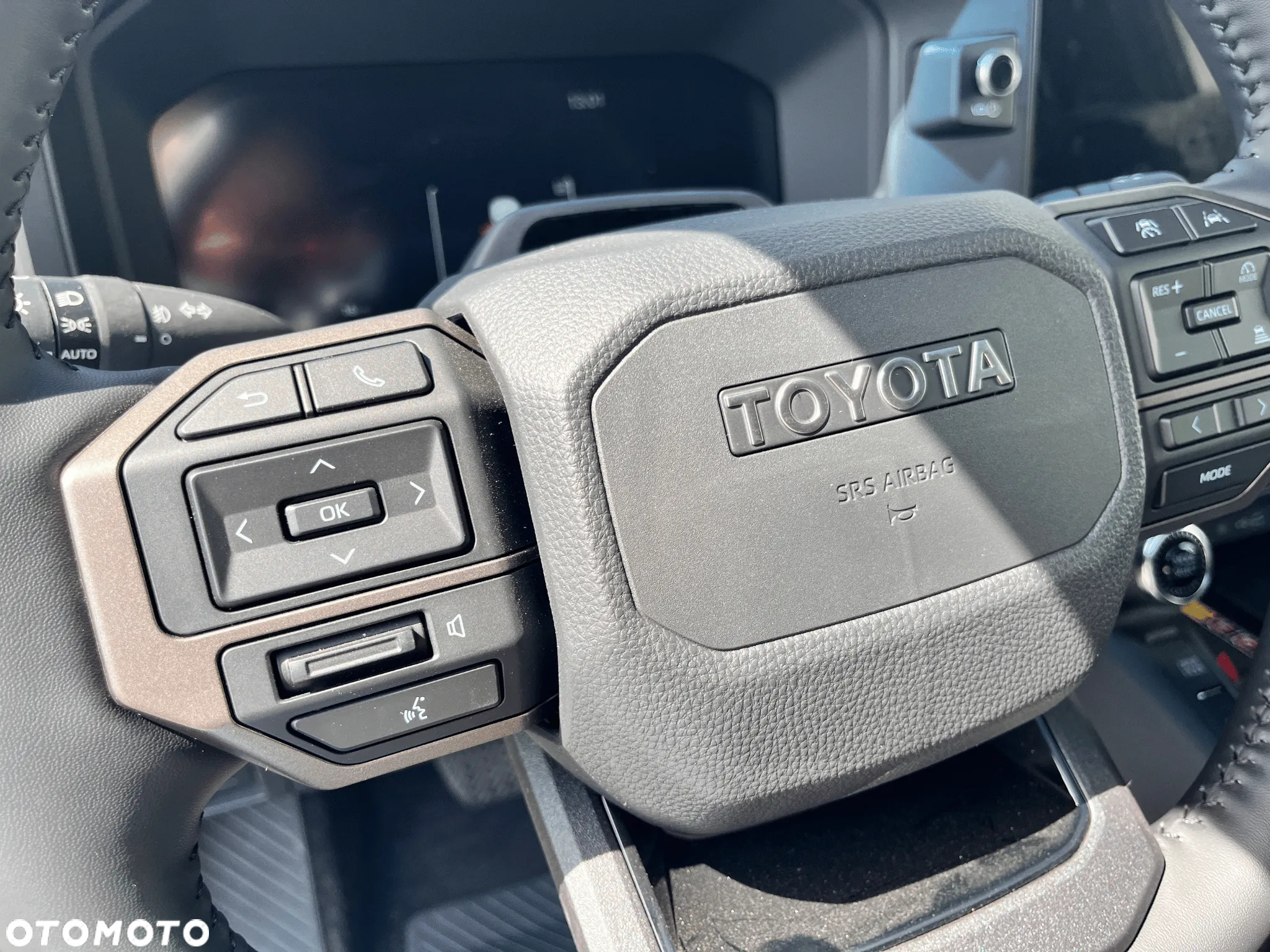 Toyota Land Cruiser - 10