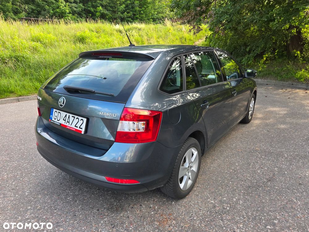 Skoda RAPID 1.2 TSI Ambition - 35
