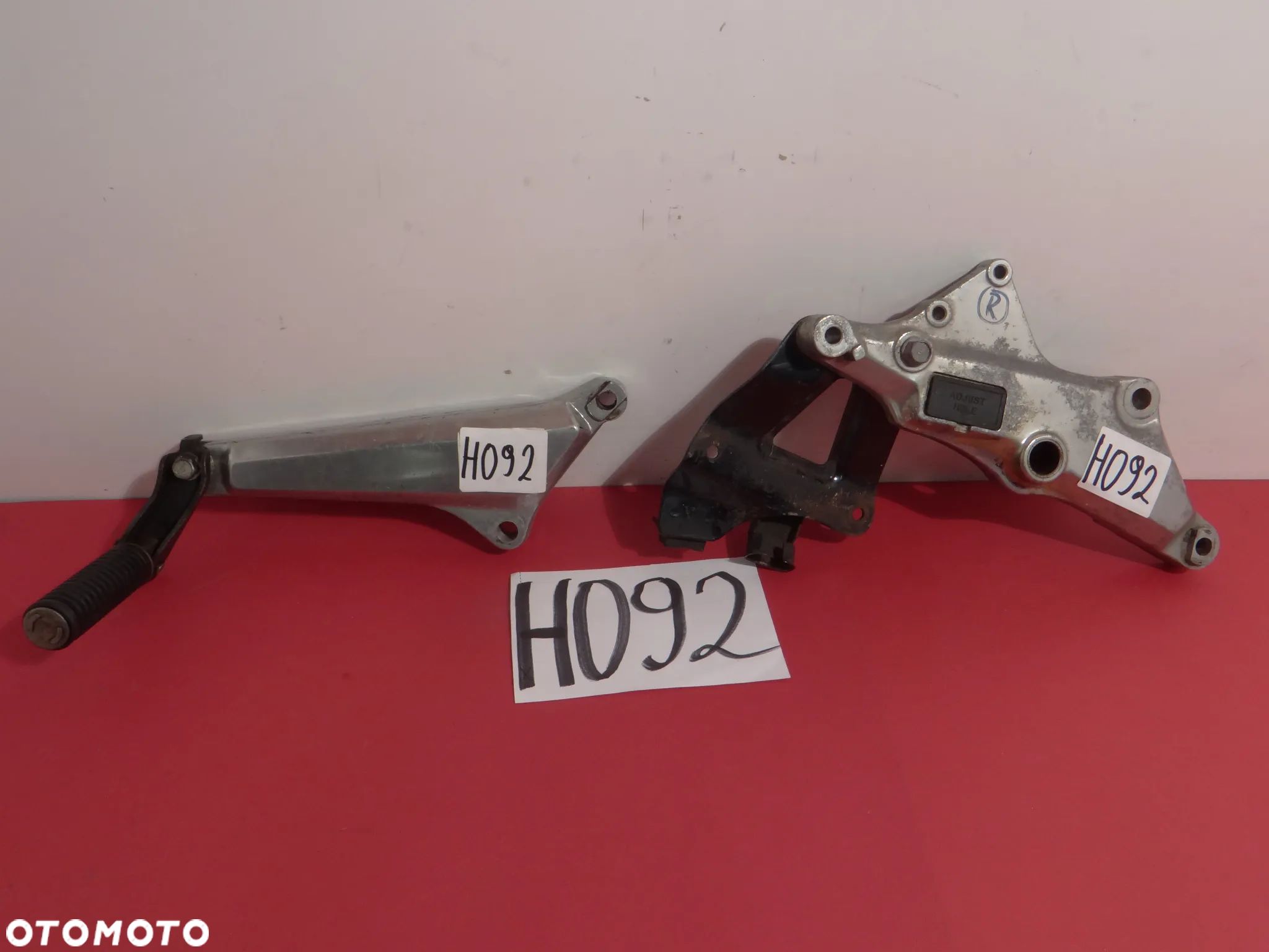 HONDA CB 750 F SUPER SPORT FOUR 77-78 r. MOCOWANIA PODNÓŻKÓW  PASAŻERA SET MOCOWANIE WYDECHU H092 - 1