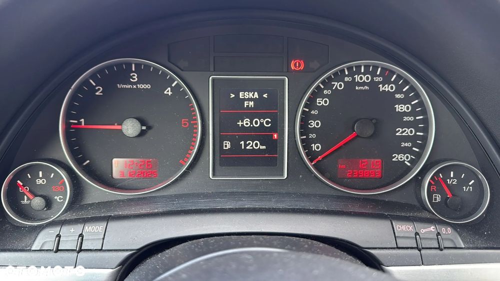 Audi A4 Avant 2.0 TDI - 18