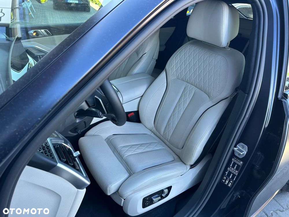 BMW X6 M60i mHEV sport - 9