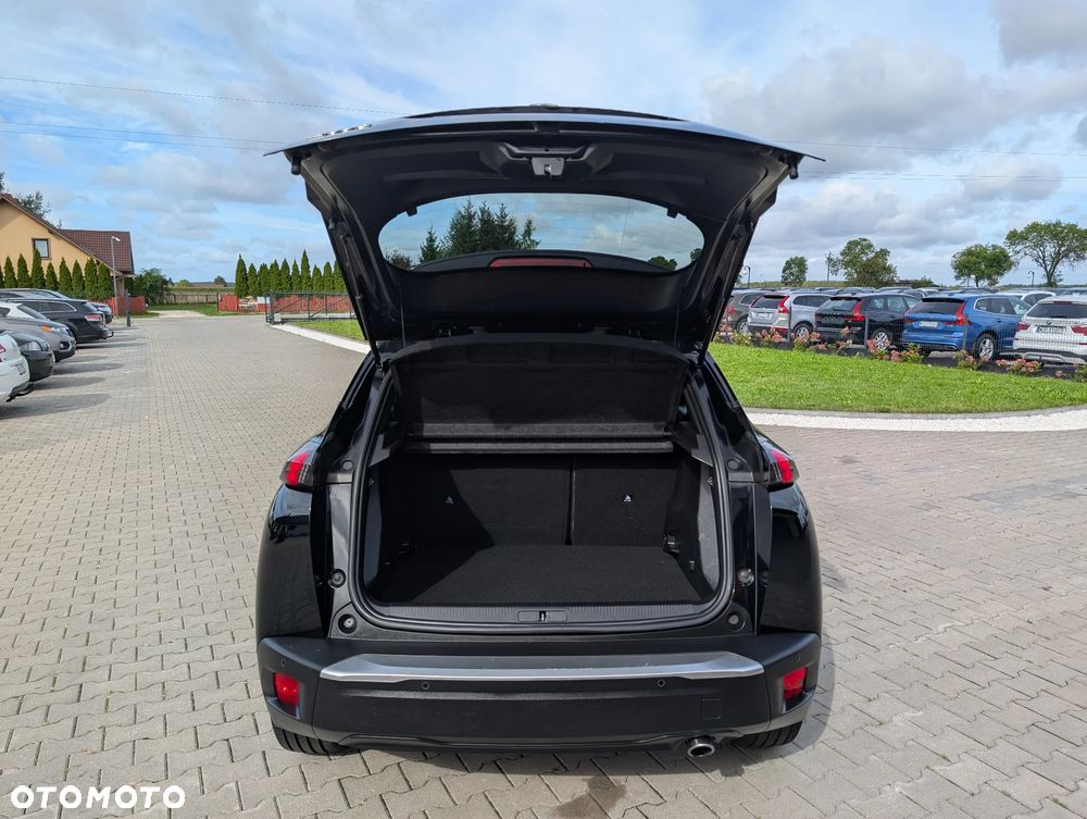 Peugeot 2008 BlueHDi 130 Allure S&S EAT8 - 40