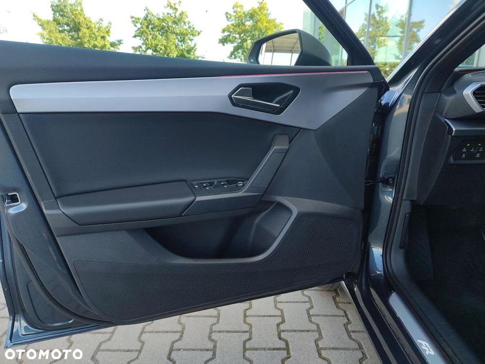 Seat Leon 1.5 eTSI FR DSG - 10