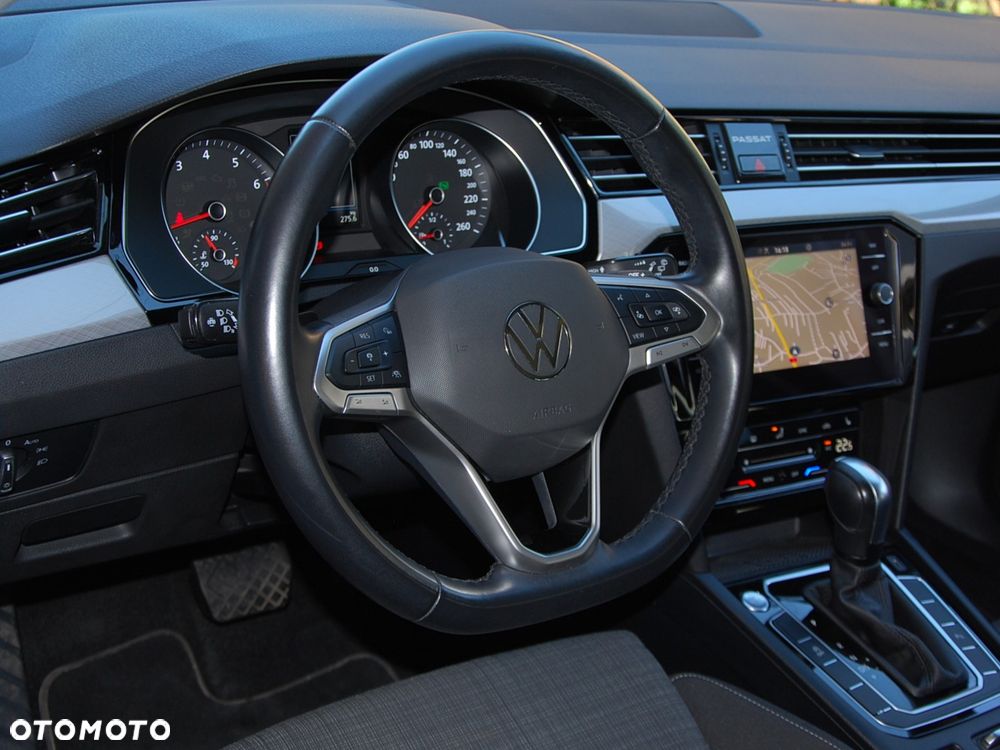 Volkswagen Passat - 8