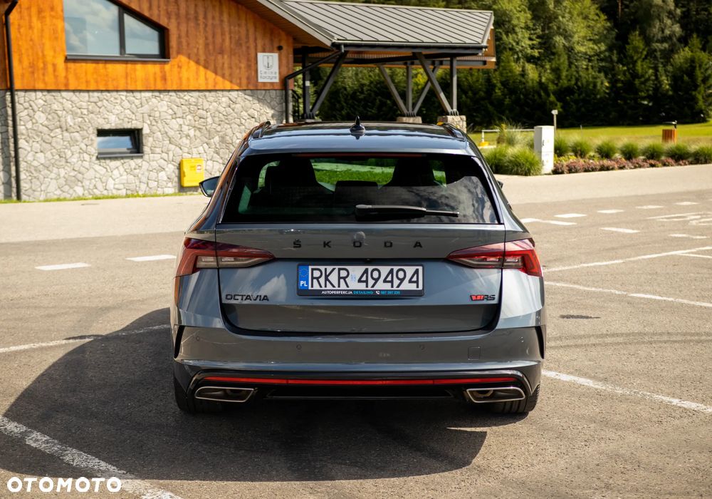 Skoda Octavia 2.0 TSI DSG RS 245 - 11