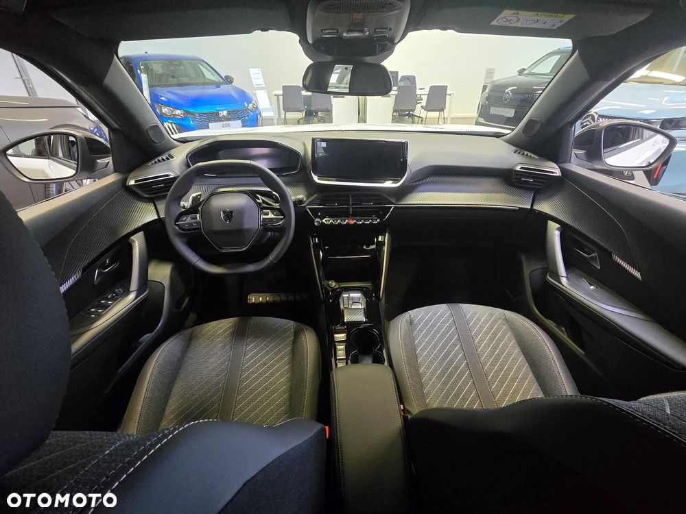 Peugeot 2008 PureTech mHEV Allure e-DCS6 - 7