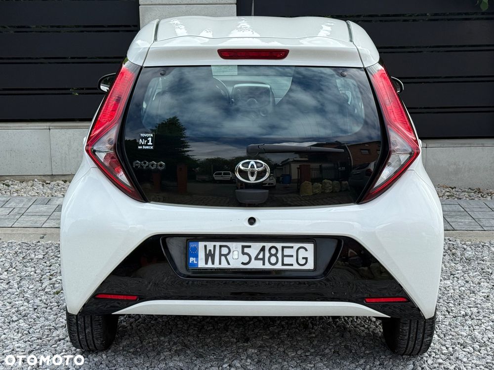 Toyota Aygo x-business - 11