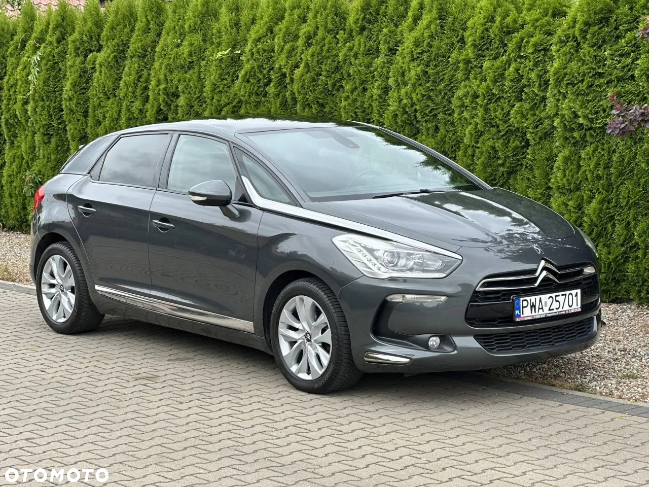 Citroën DS5 e-HDi 115 EGS6 Chic - 2