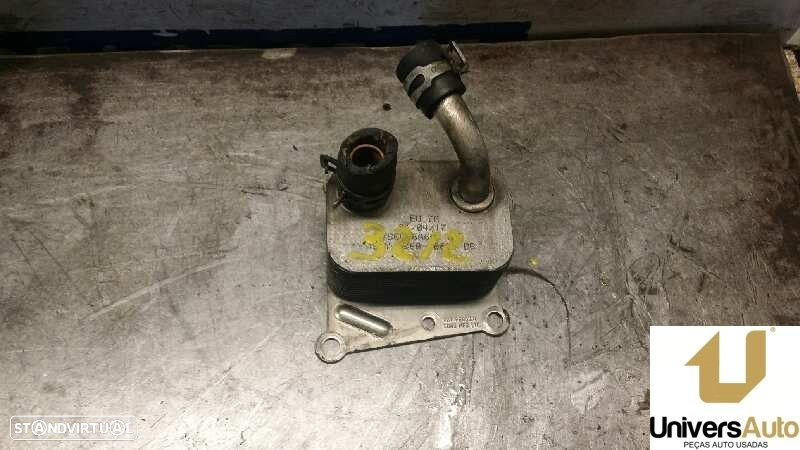 REFRIGERADOR ÓLEO MOTOR FORD FOCUS SEDAN 2001 - - 3