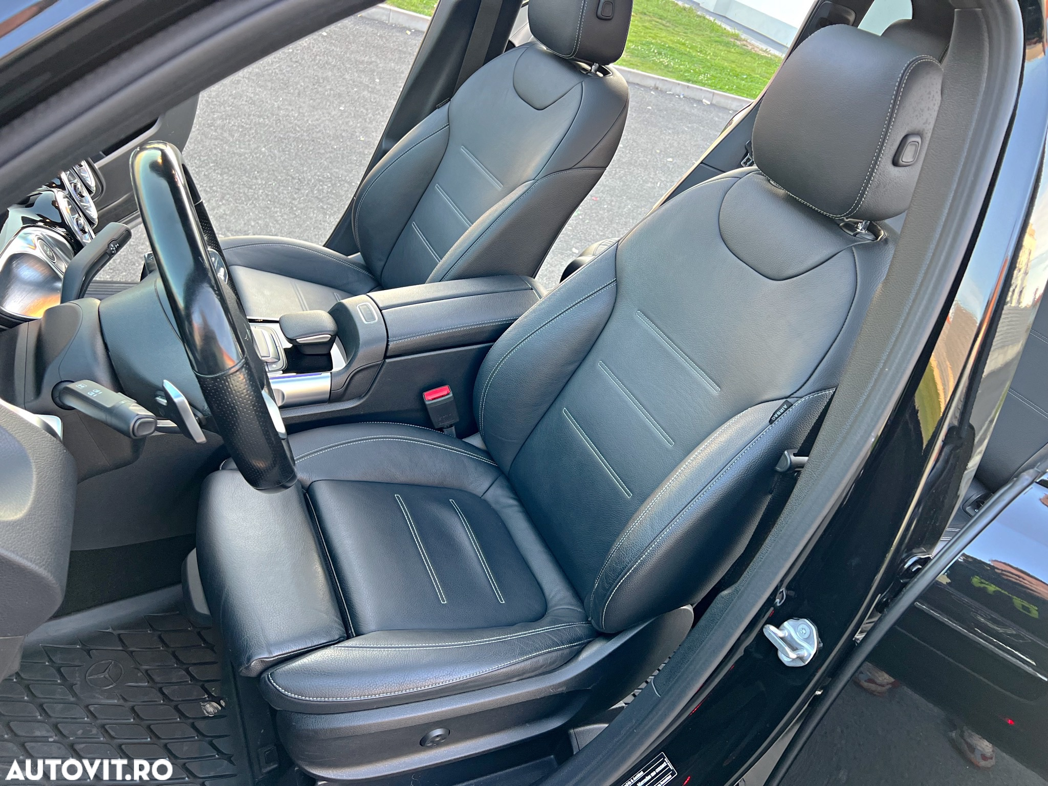 Mercedes-Benz GLB 220 d 4Matic 8G-DCT AMG Line - 10