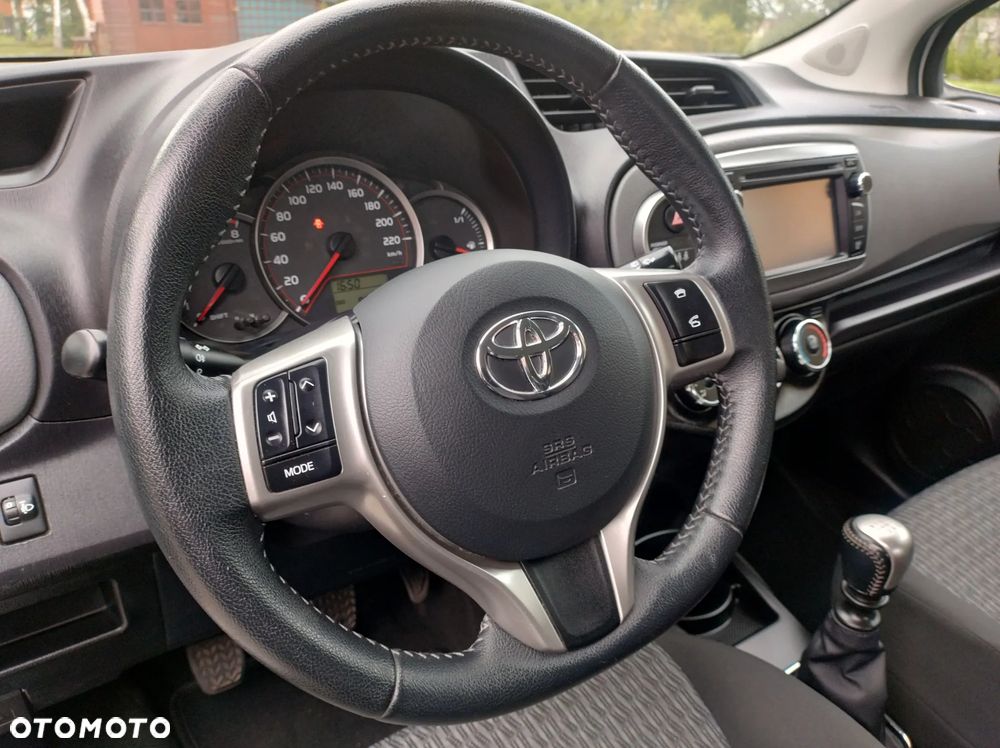 Toyota Yaris 1.33 VVT-i Comfort - 24