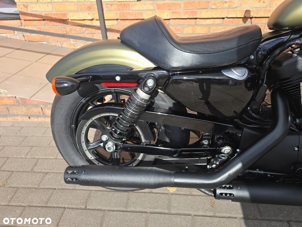 Harley-Davidson Sportster Iron 1200 - 12