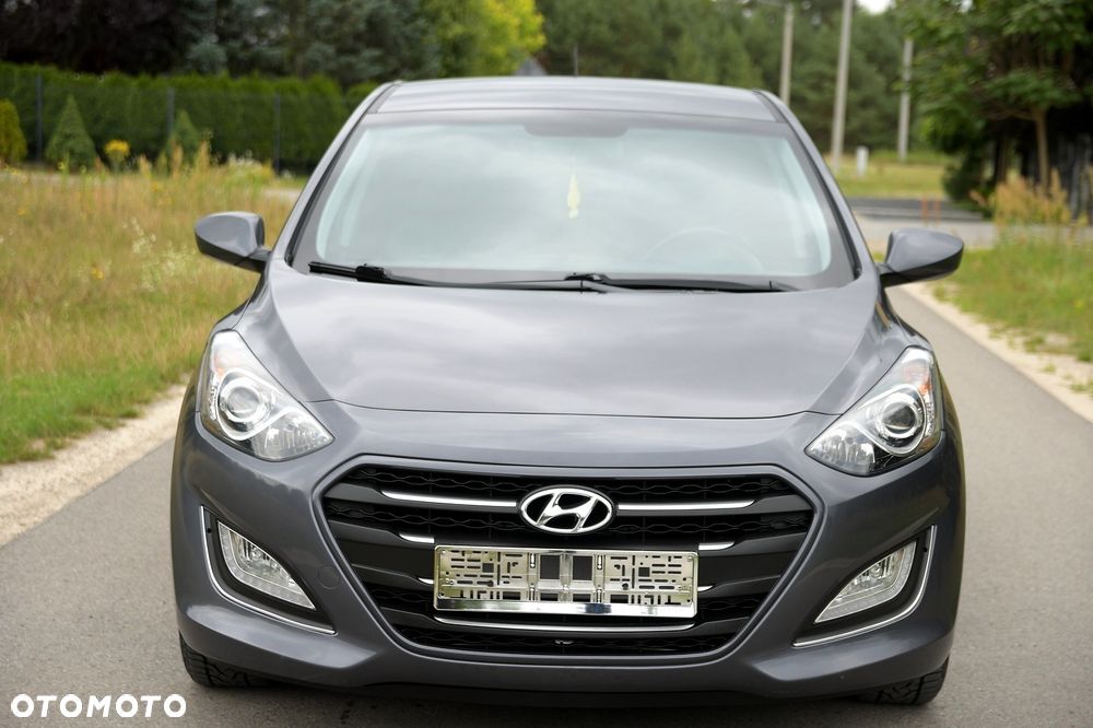 Hyundai i30 blue 1.6 GDI DCT Premium - 26