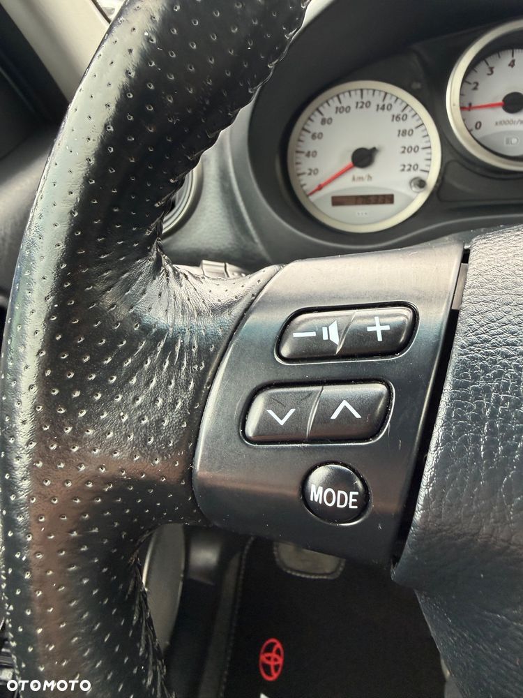 Toyota RAV4 - 16